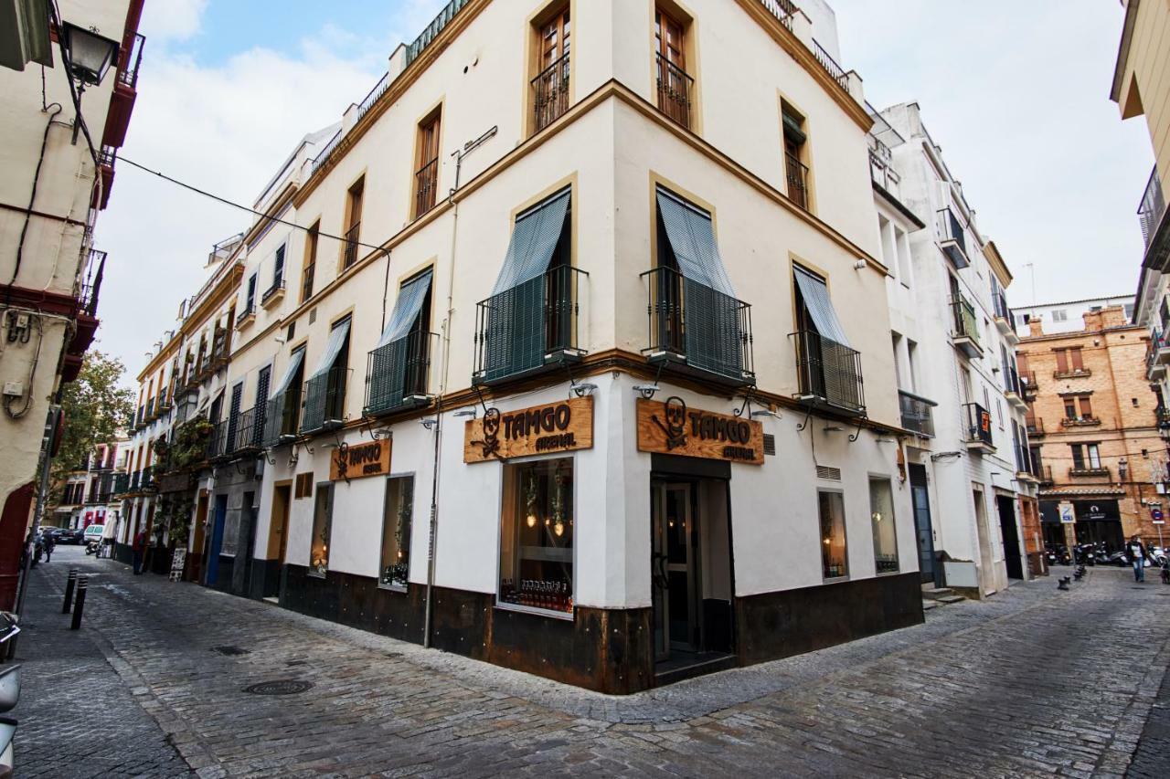 Arenal Carreteria Deluxe Suites By Valcambre Sevilla Eksteriør billede