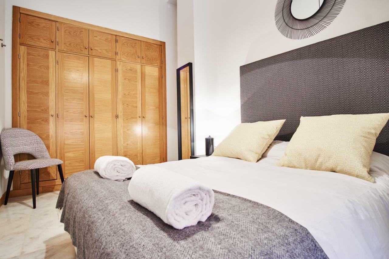 Arenal Carreteria Deluxe Suites By Valcambre Sevilla Eksteriør billede