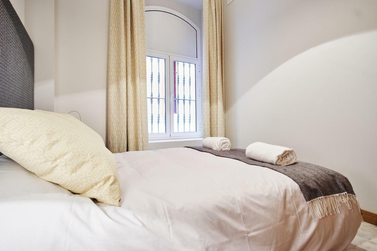 Arenal Carreteria Deluxe Suites By Valcambre Sevilla Eksteriør billede