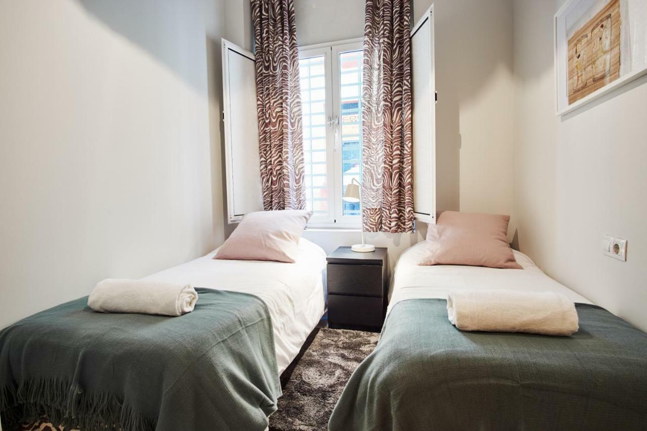 Arenal Carreteria Deluxe Suites By Valcambre Sevilla Eksteriør billede